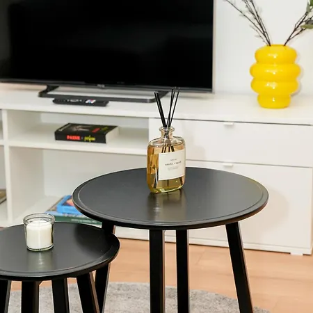 Friendly 1br & 1lr Apt, 15 Min Walk To Center * Gent